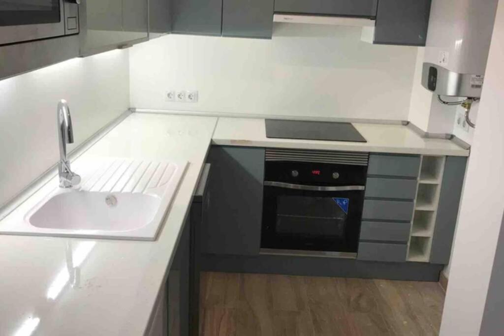 Neu Renoviertes Strandappartment Mit Meerblick Alcossebre Εξωτερικό φωτογραφία